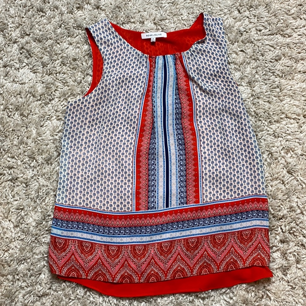Medium tank top blouse